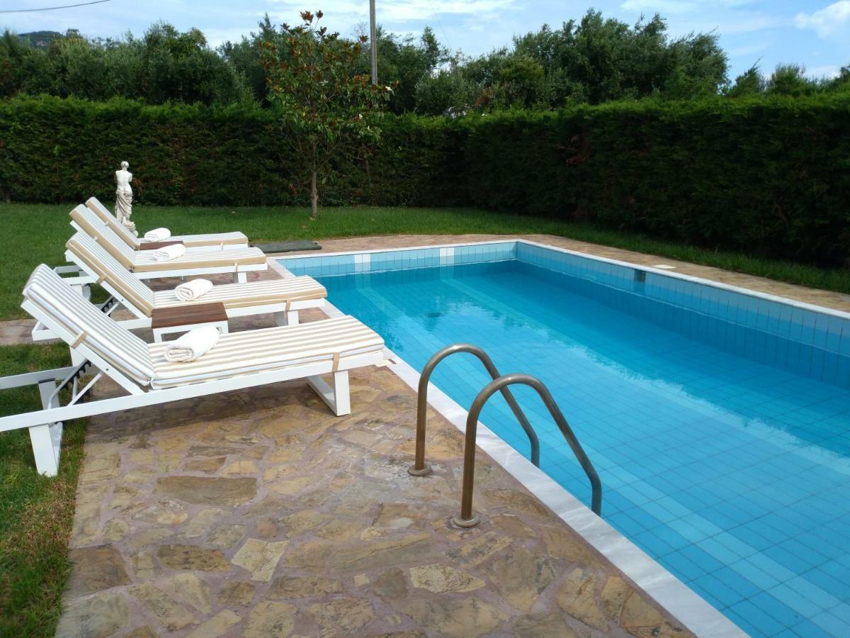 Villa Aphrodite Ríza Екстериор снимка