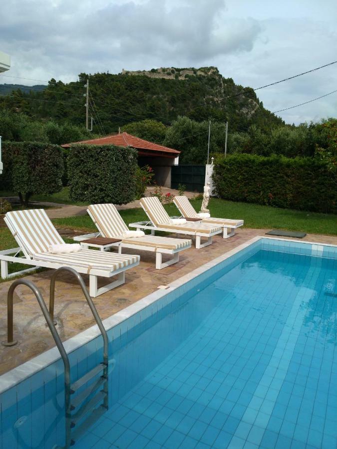 Villa Aphrodite Ríza Екстериор снимка